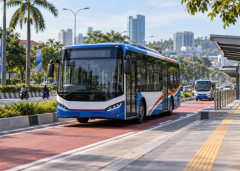 Ilustrasi bus Trans Batam dengan jalur khusus dan layanan feeder dalam sistem BRT