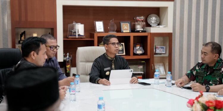 Rapat koordinasi penanganan distribusi BBM ke pulau-pulau di Kabupaten Karimun