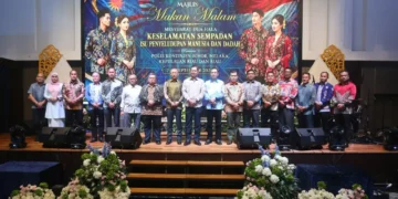 Delegasi Polda Kepri dan Polis Diraja Malaysia dalam rapat keamanan perbatasan di Johor Bahru